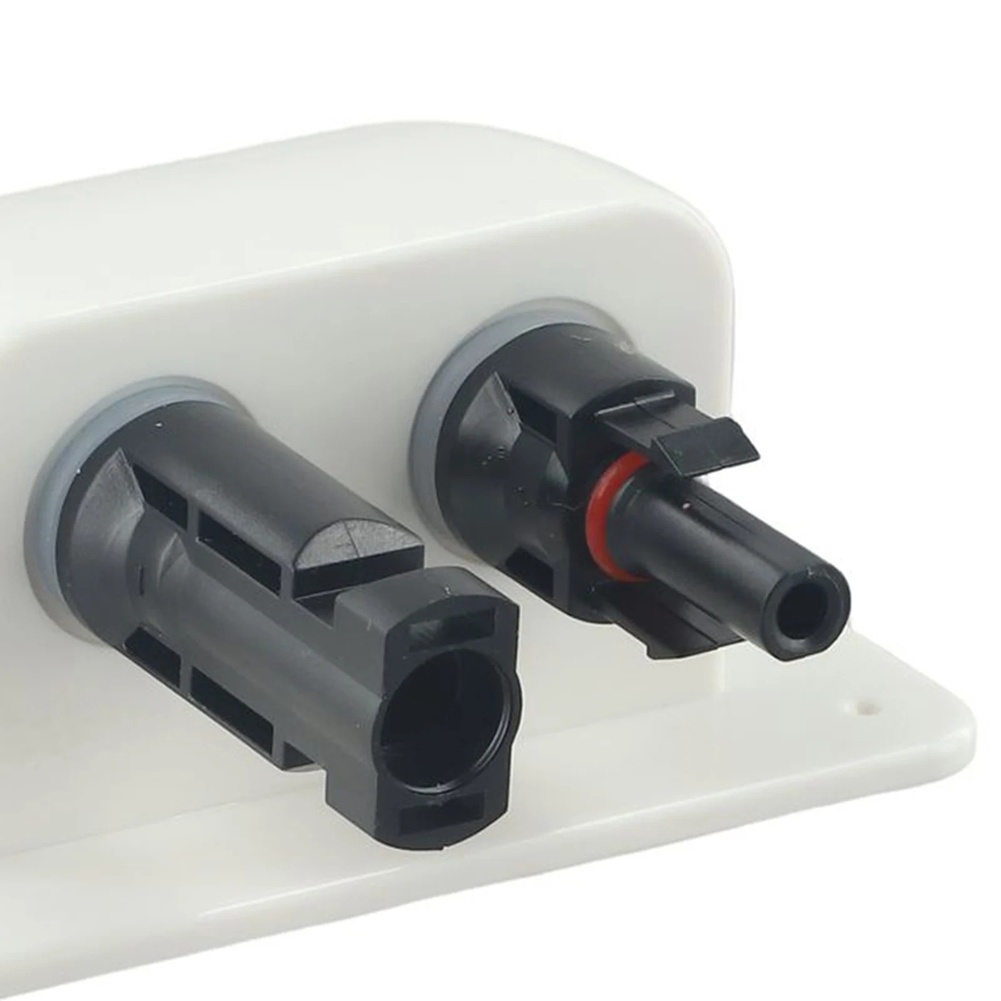 Dual Port Waterproof Solar Jun - Renewable Energy Systems recension och pris
